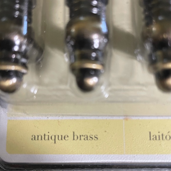 NWOT sealed cabinet pulls - Picture 3 of 6